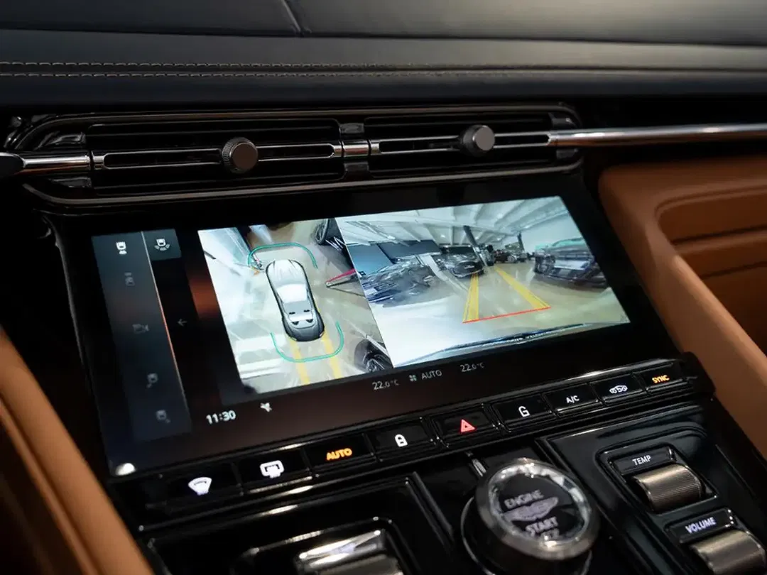 Aston Martin DB12 - Thumbnail 10