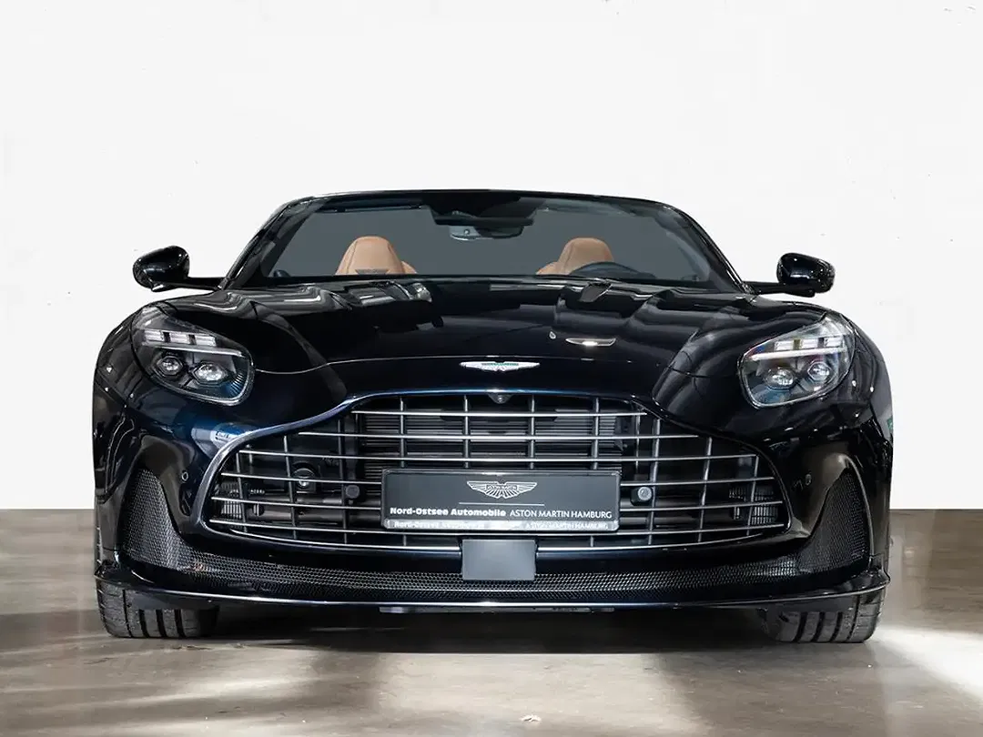 Aston Martin DB12 - Thumbnail 7