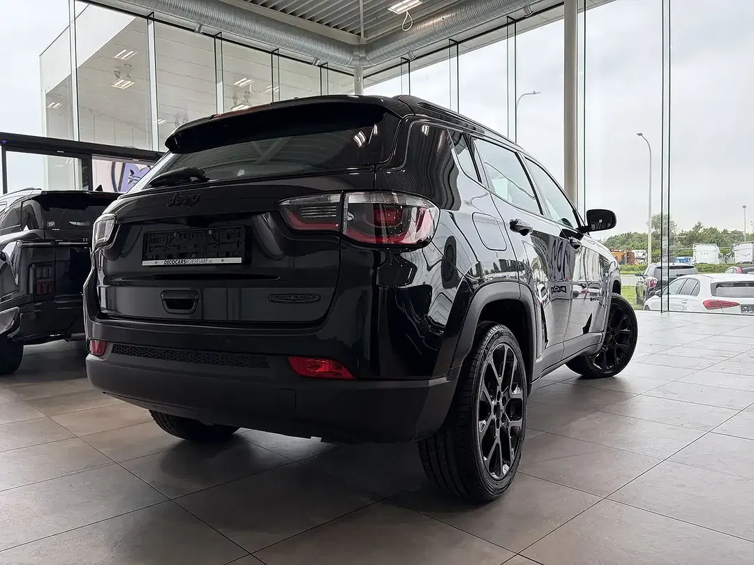 Jeep Compass - Thumbnail 11
