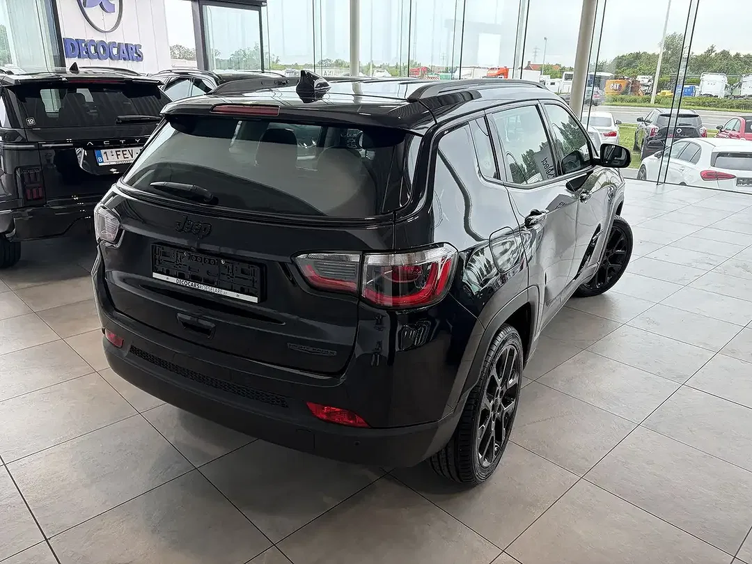 Jeep Compass - Thumbnail 12