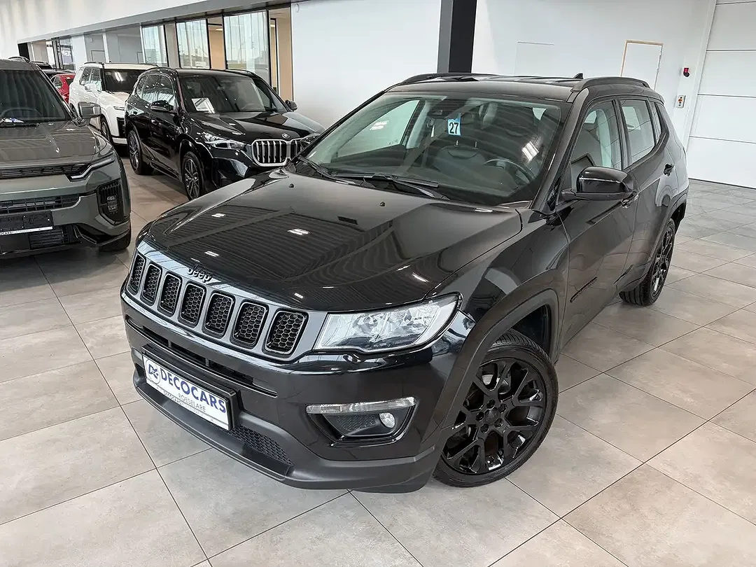 Jeep Compass - Thumbnail 2