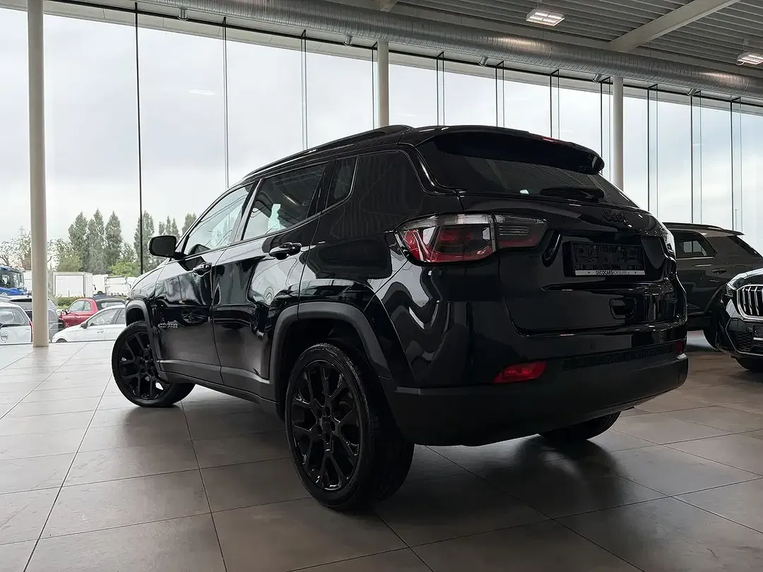 Jeep Compass - Thumbnail 6