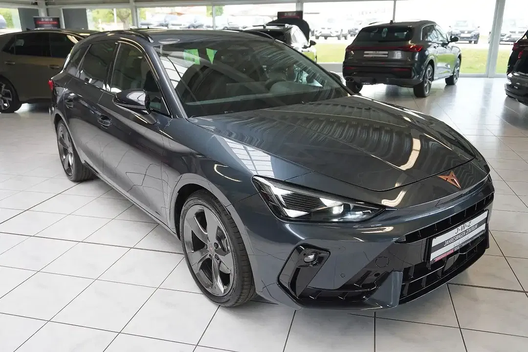 CUPRA Leon - Thumbnail 3