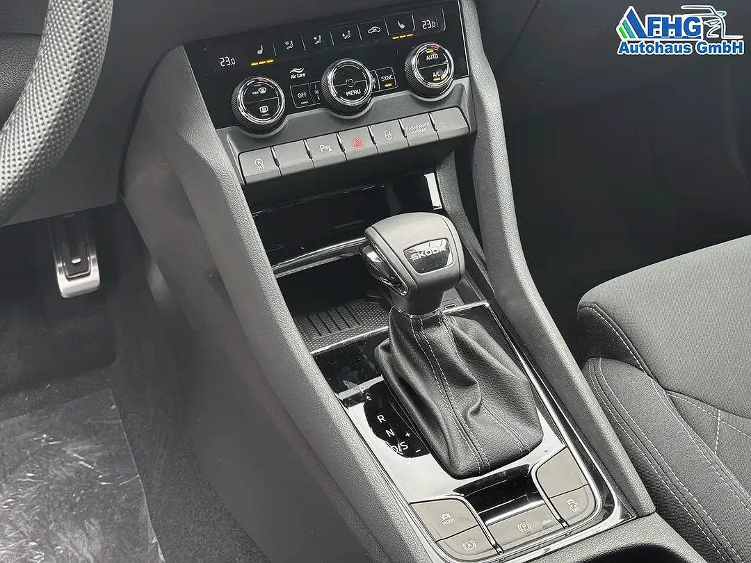 Skoda Karoq - Thumbnail 14