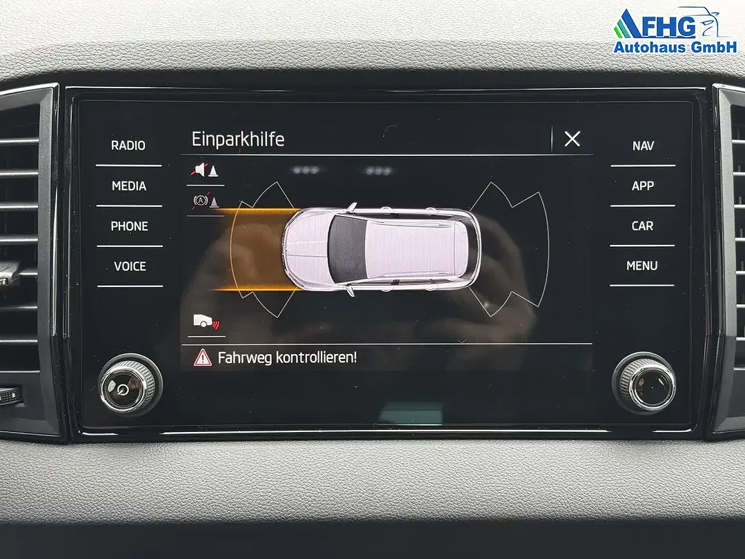 Skoda Karoq - Thumbnail 18