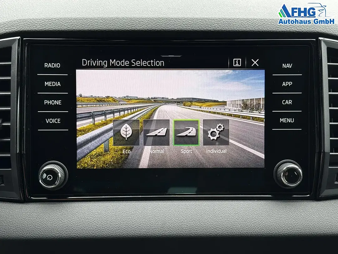 Skoda Karoq - Thumbnail 20