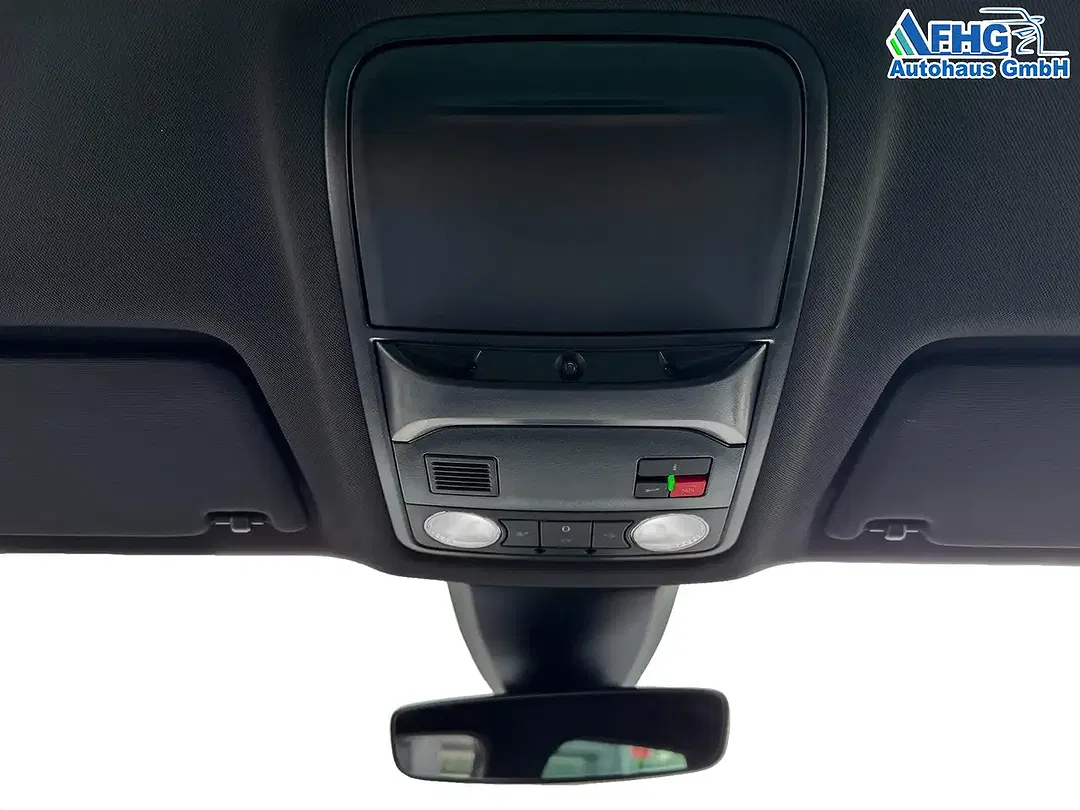 Skoda Karoq - Thumbnail 21