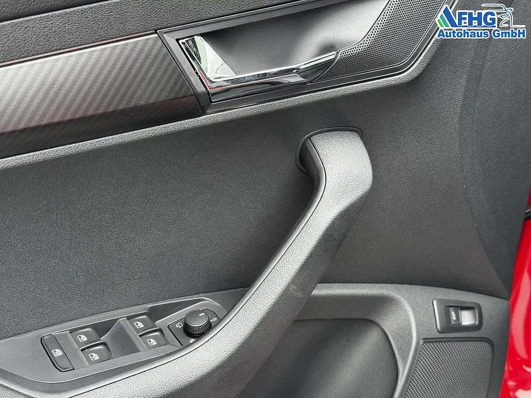 Skoda Karoq - Thumbnail 23