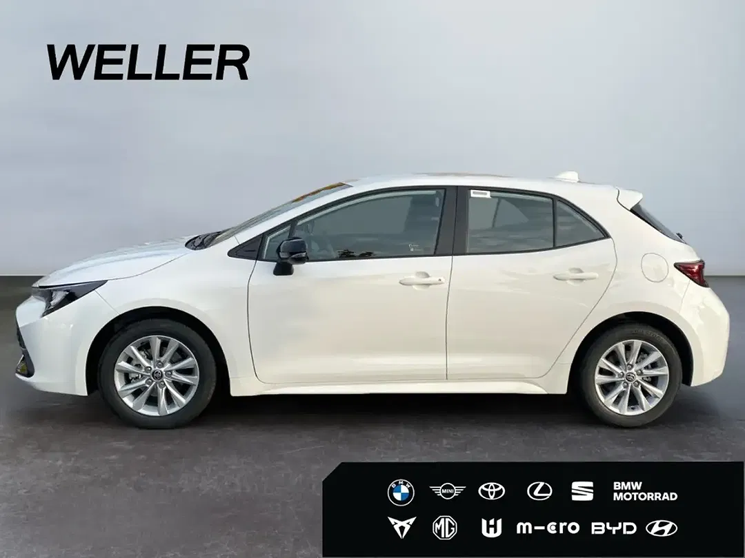 Toyota Corolla - Thumbnail 4