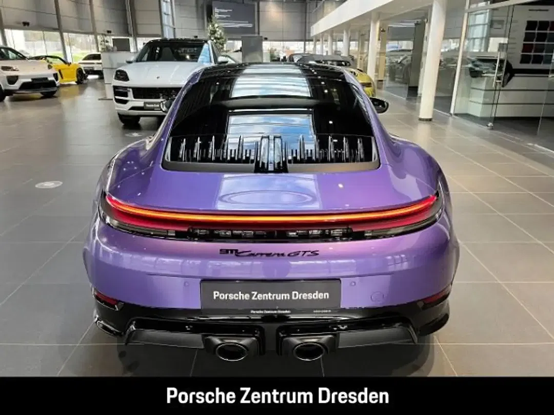 Porsche 992 - Thumbnail 10