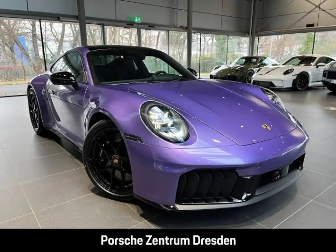 Porsche 992 - Thumbnail 6
