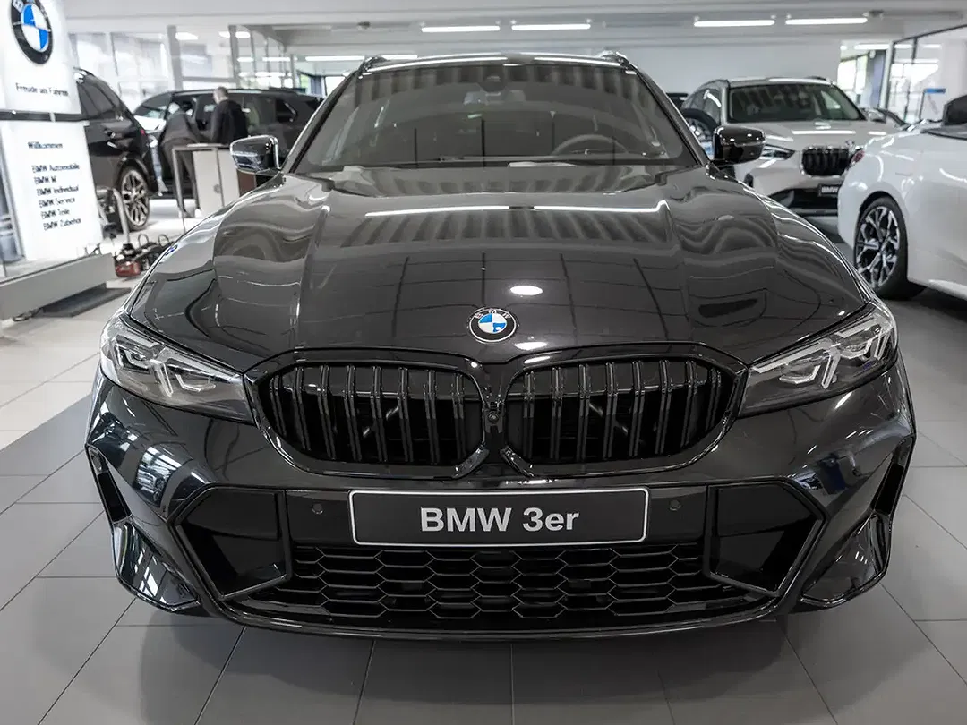 BMW 320 - Thumbnail 3