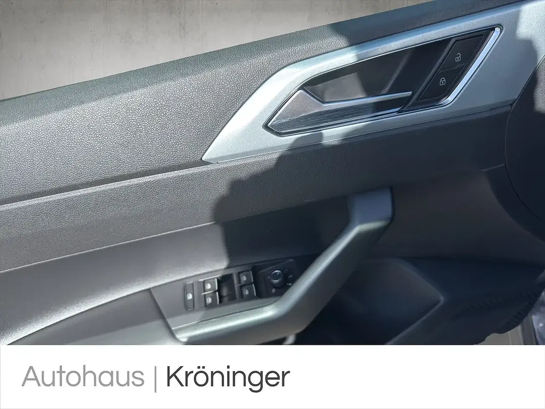 Volkswagen Polo - Thumbnail 8