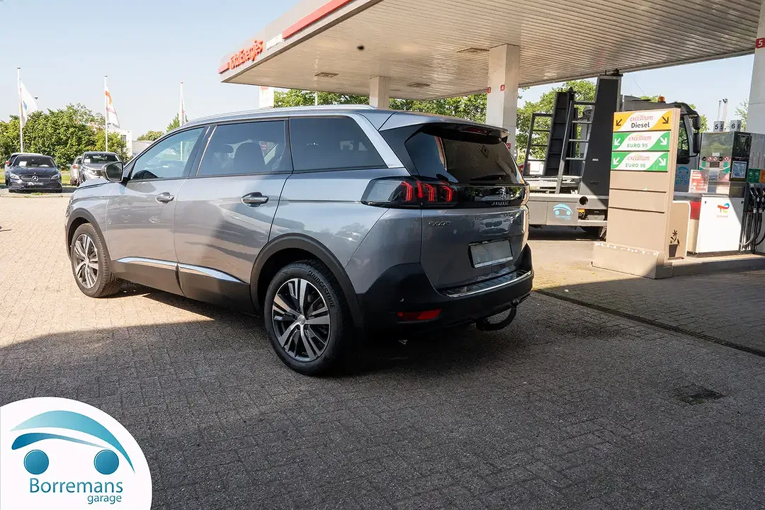 Peugeot 5008 - Thumbnail 3