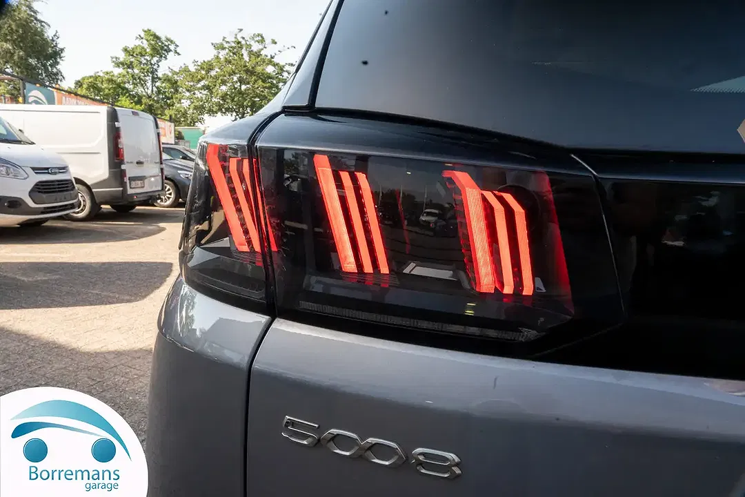 Peugeot 5008 - Thumbnail 7