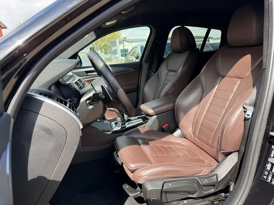 BMW X4 - Thumbnail 13