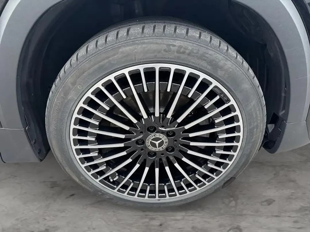 Mercedes-Benz EQB 300 - Thumbnail 10