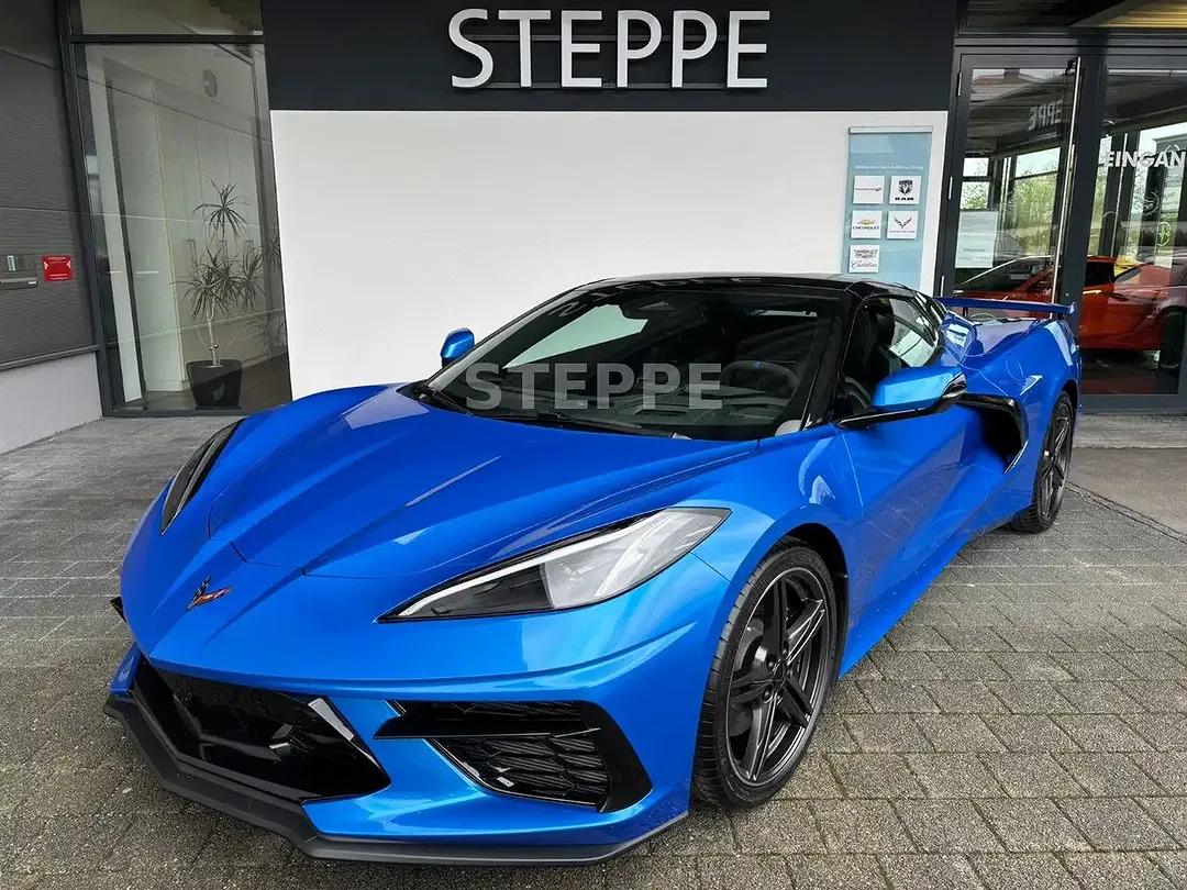 Corvette C8 - Thumbnail 2
