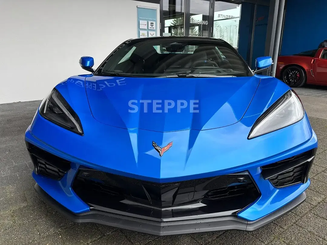 Corvette C8 - Thumbnail 3