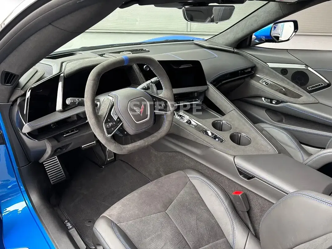 Corvette C8 - Thumbnail 9