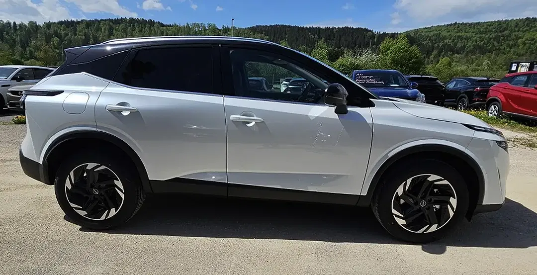 Nissan Qashqai - Thumbnail 4