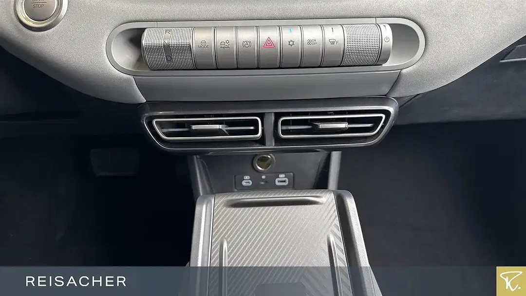 BYD Dolphin - Thumbnail 10