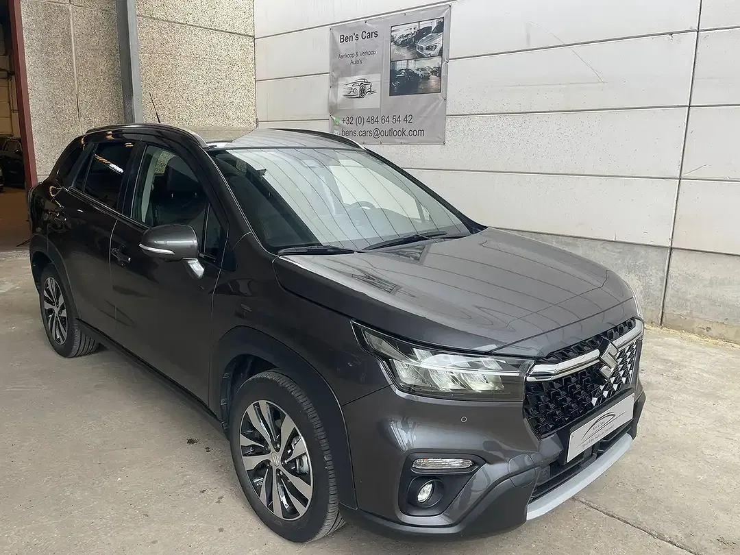 Suzuki SX4 S-Cross - Thumbnail 2