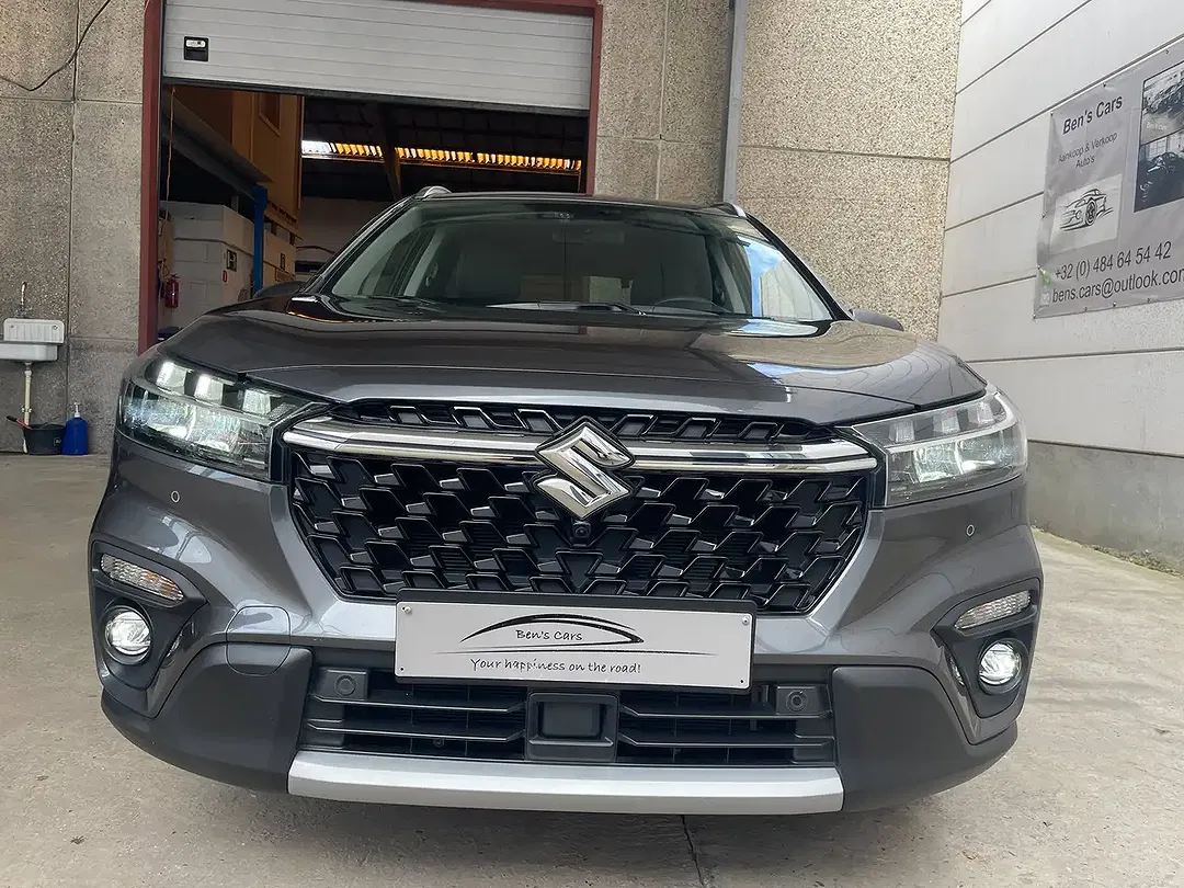 Suzuki SX4 S-Cross - Thumbnail 3