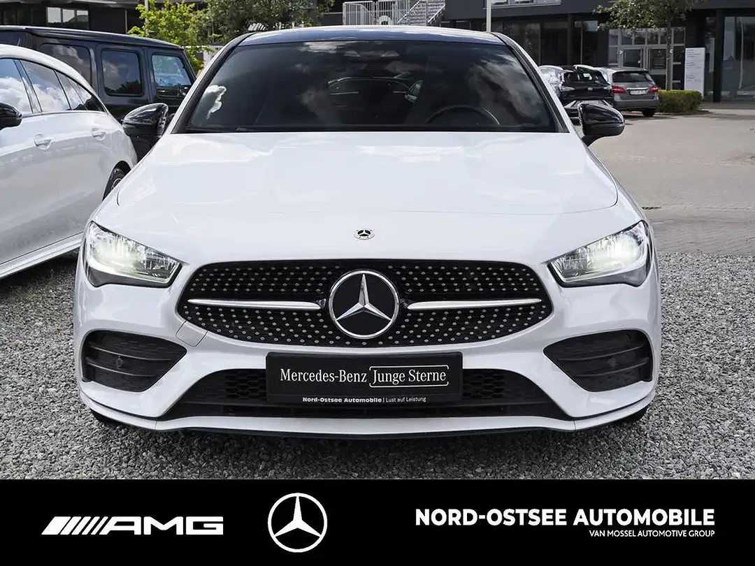 Mercedes-Benz CLA 200 - Thumbnail 2