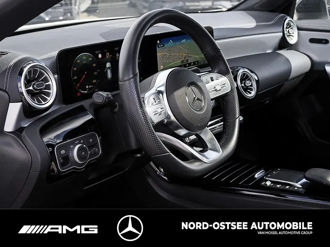 Mercedes-Benz CLA 200 - Thumbnail 8