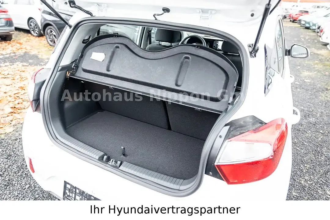 Hyundai i10 - Thumbnail 11