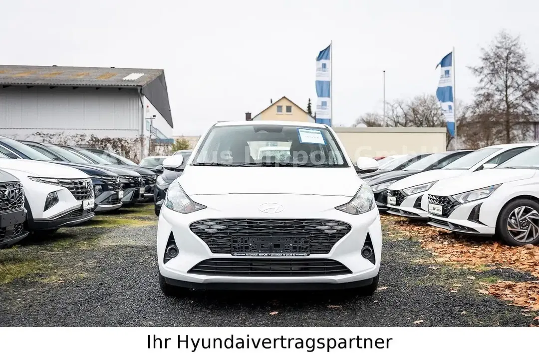 Hyundai i10 - Thumbnail 2
