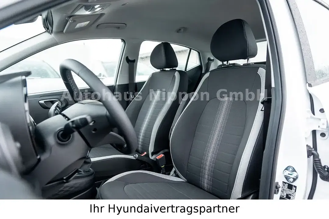 Hyundai i10 - Thumbnail 6