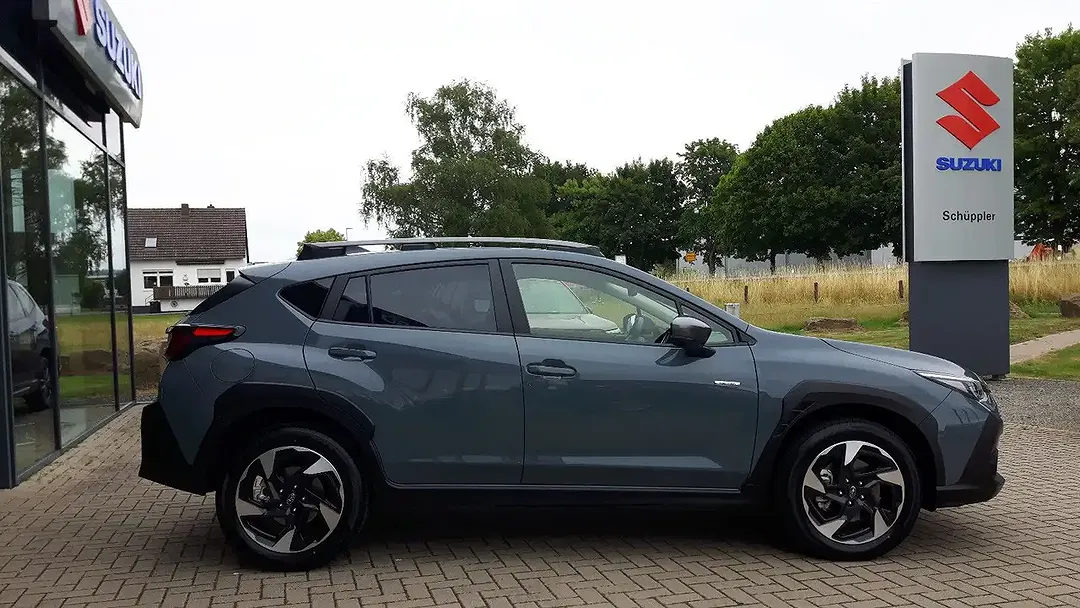 Subaru Crosstrek - Thumbnail 3