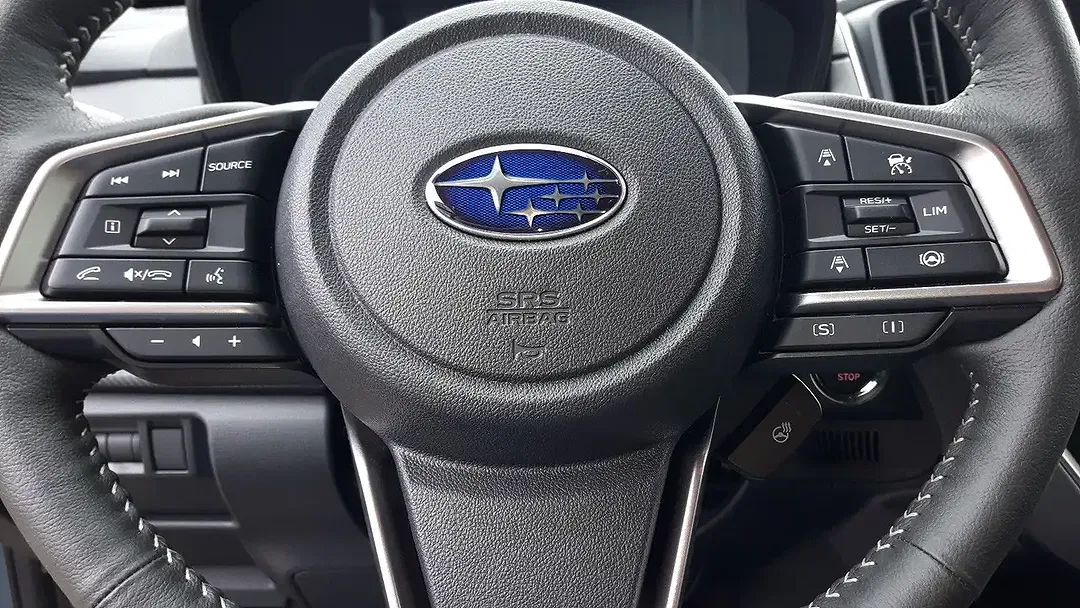 Subaru Crosstrek - Thumbnail 9