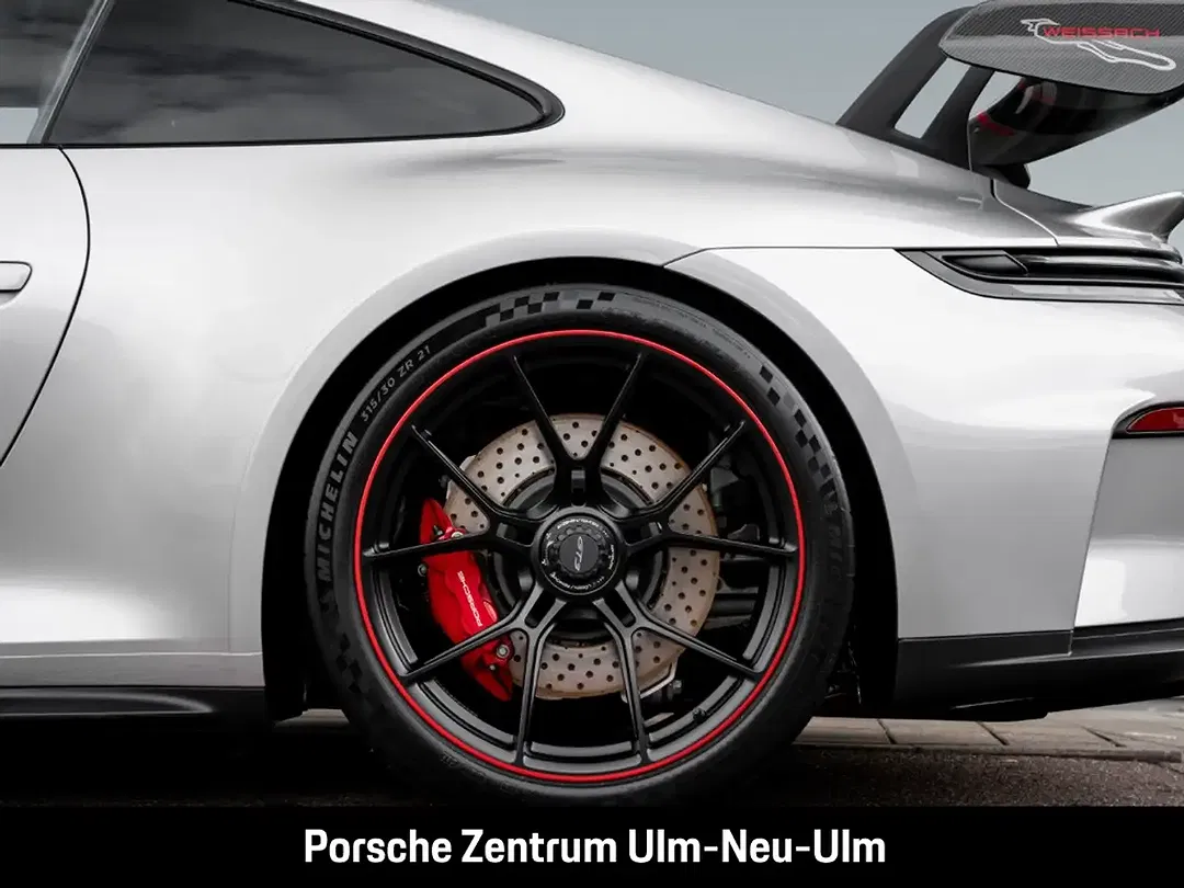 Porsche 992 - Thumbnail 9