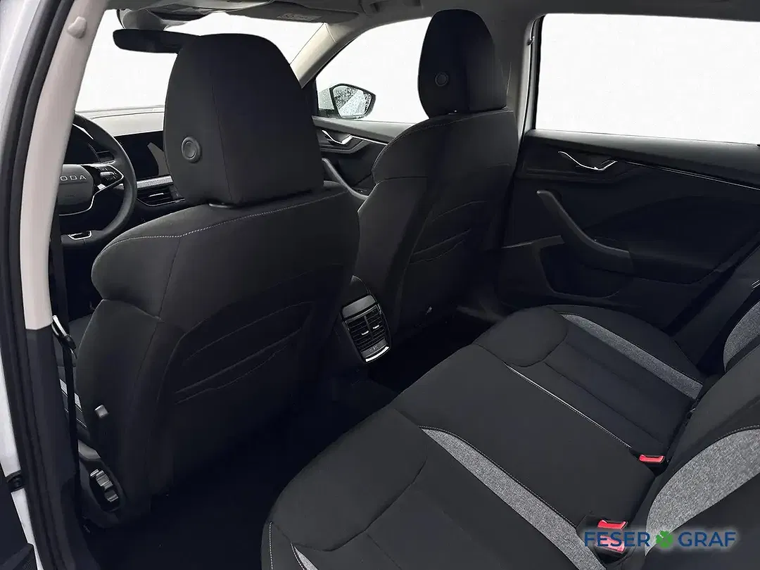 Skoda Scala - Thumbnail 10