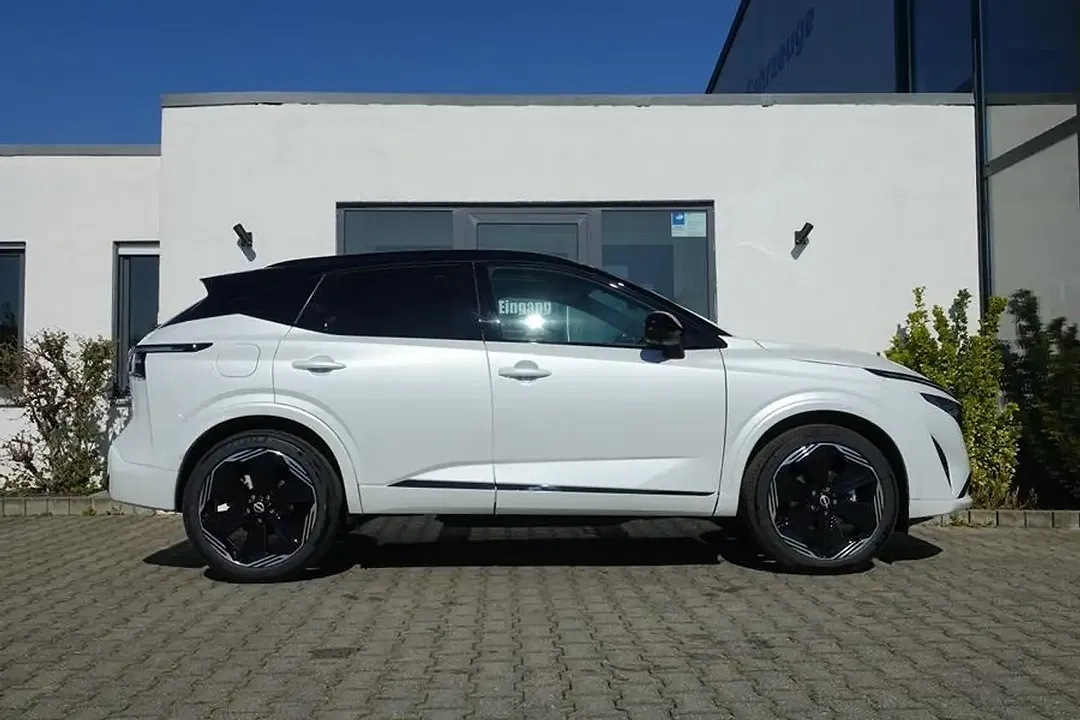 Nissan Qashqai - Thumbnail 2