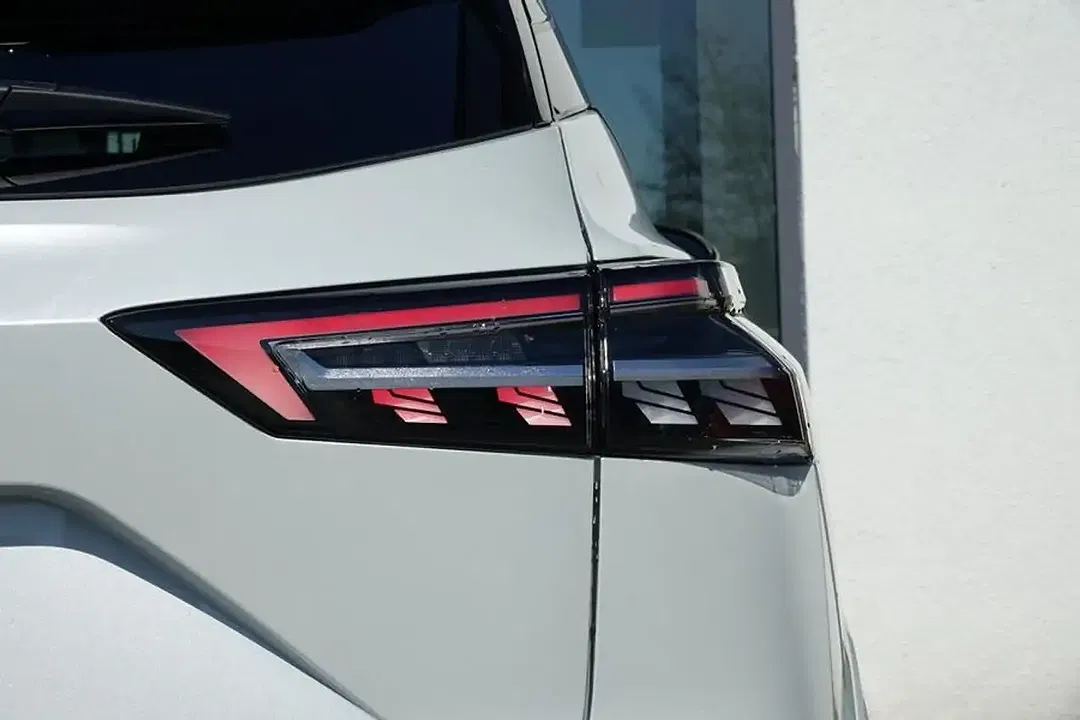 Nissan Qashqai - Thumbnail 4