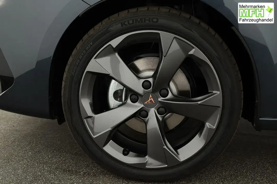 CUPRA Leon - Thumbnail 12