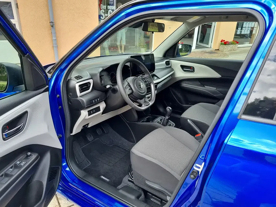 Suzuki Swift - Thumbnail 13