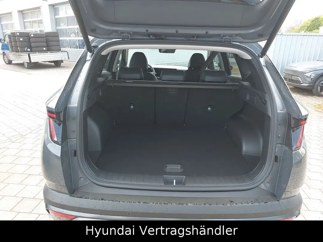 Hyundai TUCSON - Thumbnail 11