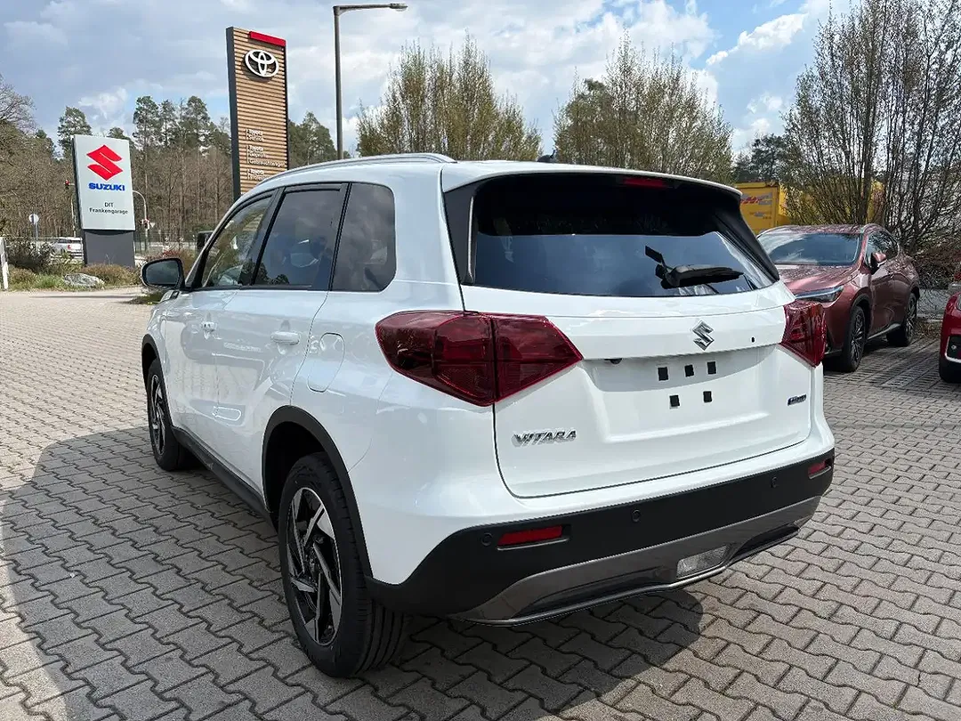 Suzuki Vitara - Thumbnail 3