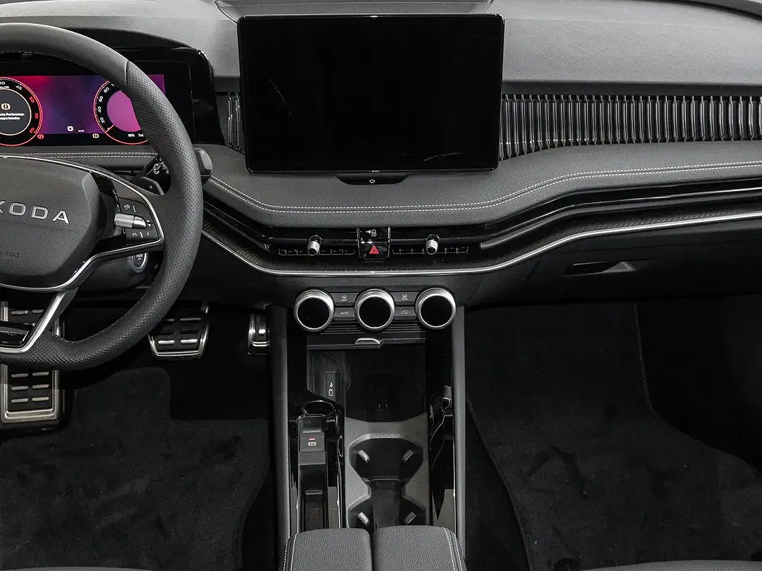 Skoda Superb - Thumbnail 9