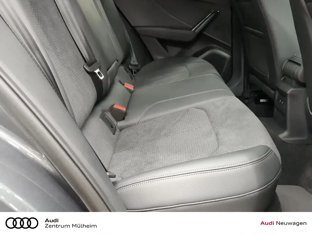 Audi SQ2 - Thumbnail 6