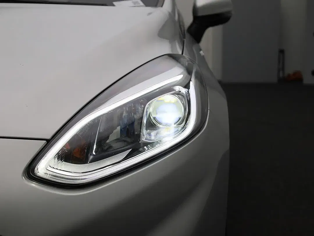 Ford Fiesta - Thumbnail 13