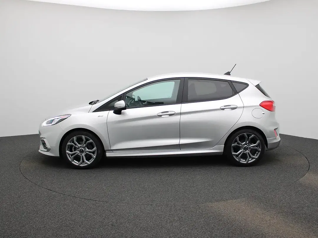 Ford Fiesta - Thumbnail 4