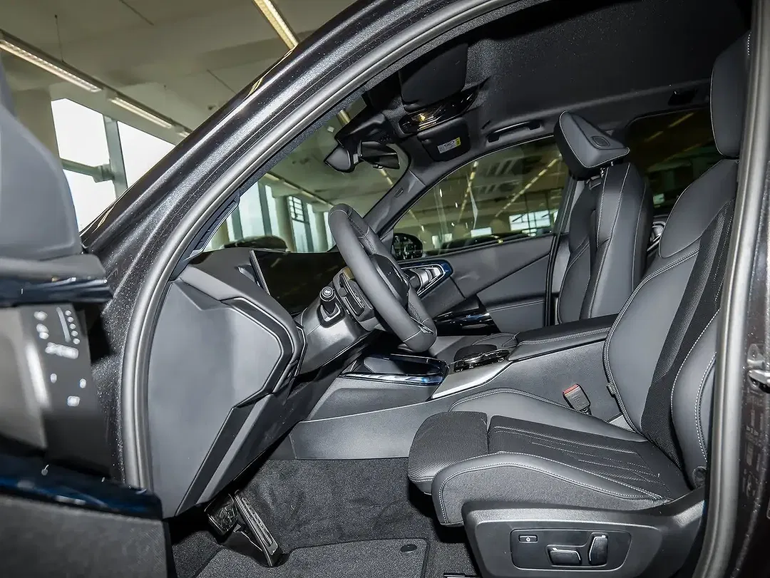 BMW X3 - Thumbnail 6