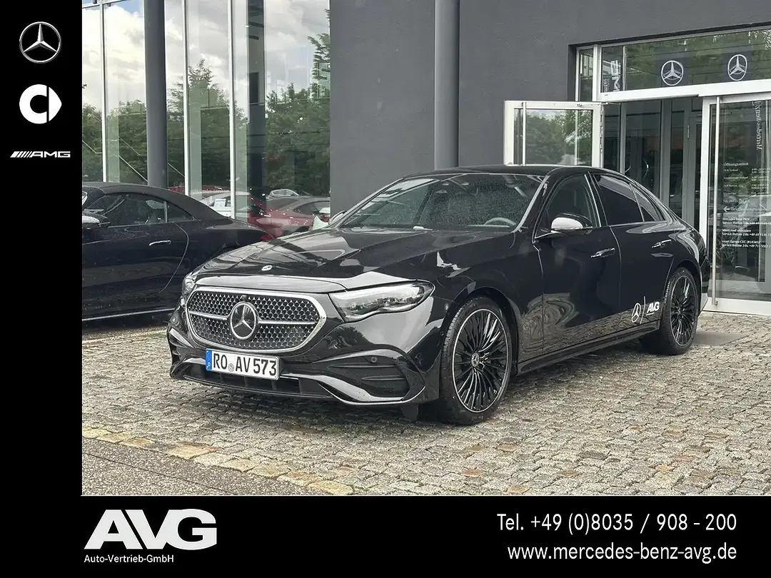Mercedes-Benz E 220 - Thumbnail 1