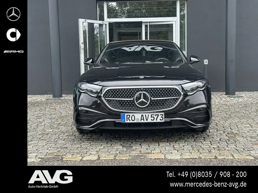 Mercedes-Benz E 220 - Thumbnail 2
